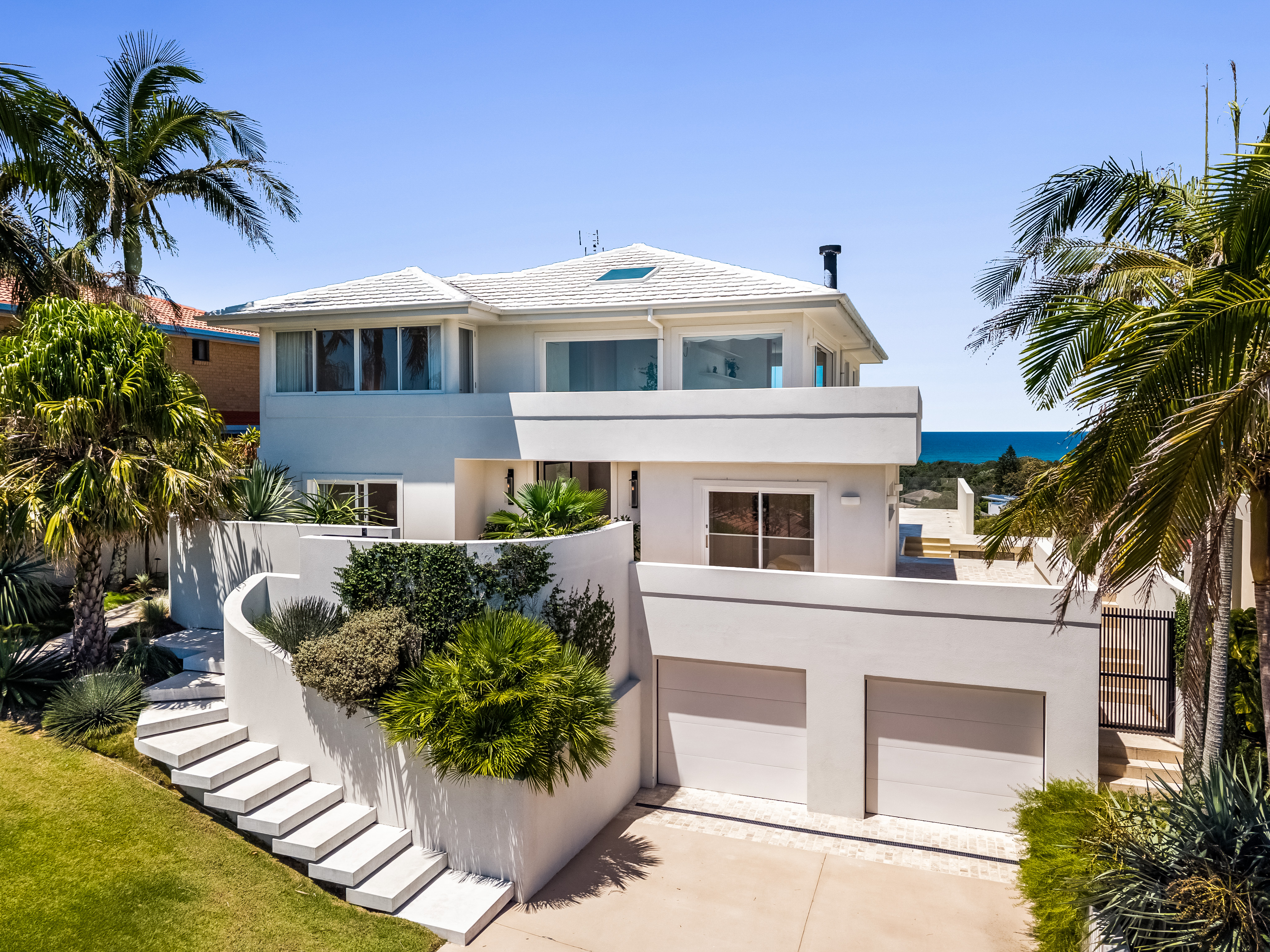 20 Pacific Vista Drive front facade — professional drone photography Byron Bay